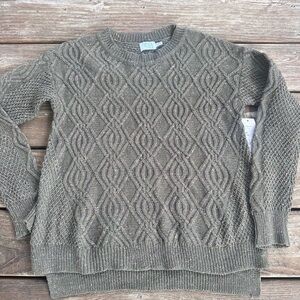 Time and Tru Olive Green Crew Neck Sweater
